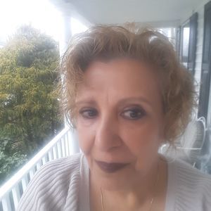 Meet your Posher, Cecilia